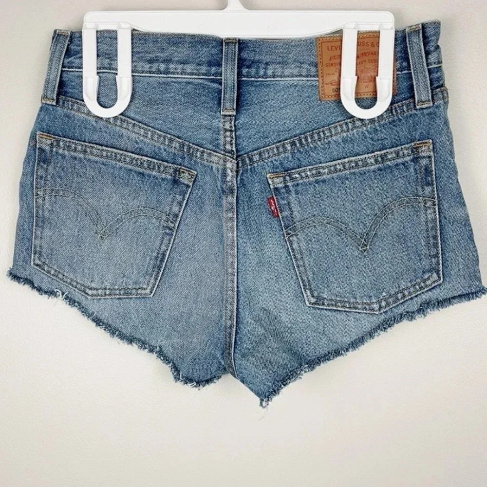 Levi's 501 Premium Women's Jeans  Short - Picture 13 of 13